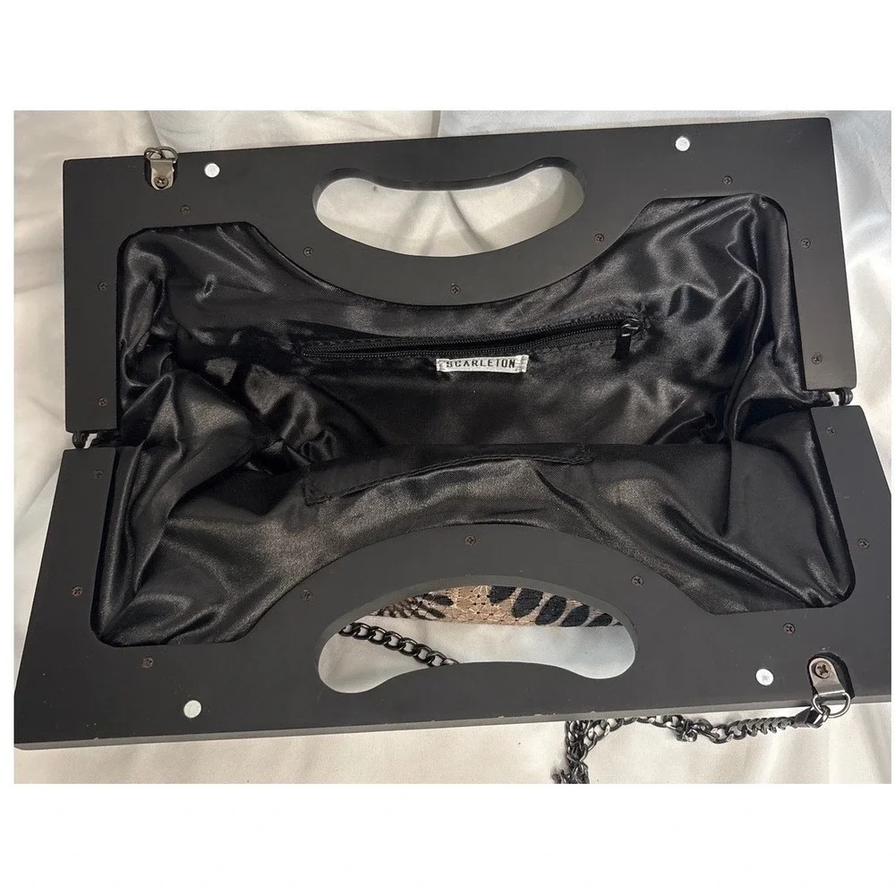 Scarleton Wood Handle Clutch Bag Embroidered‎ Medallion Boho Shoulder Bag Black